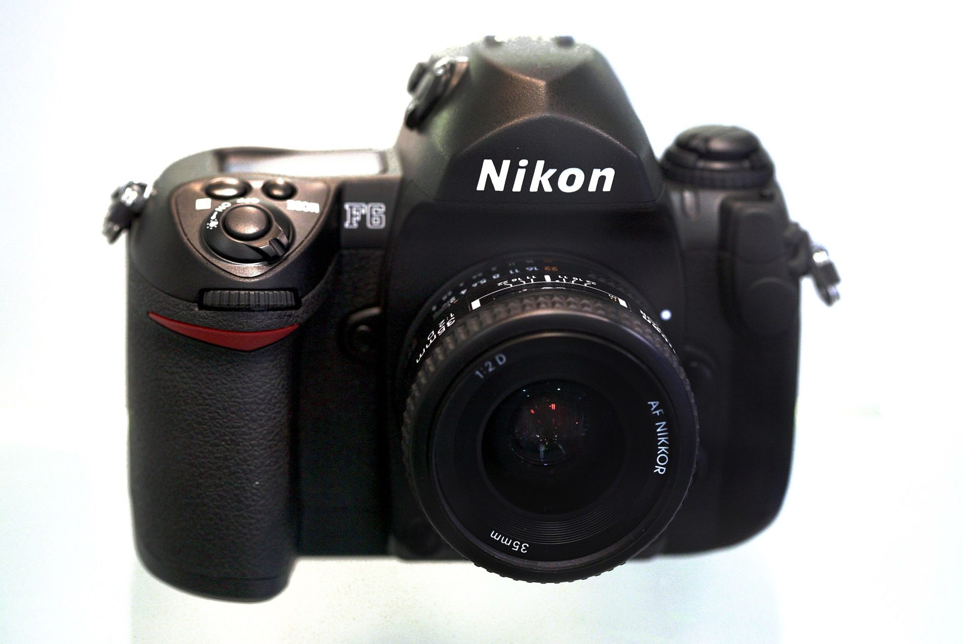Nikon F6 (Pic: Rama/Wikimedia Commons)