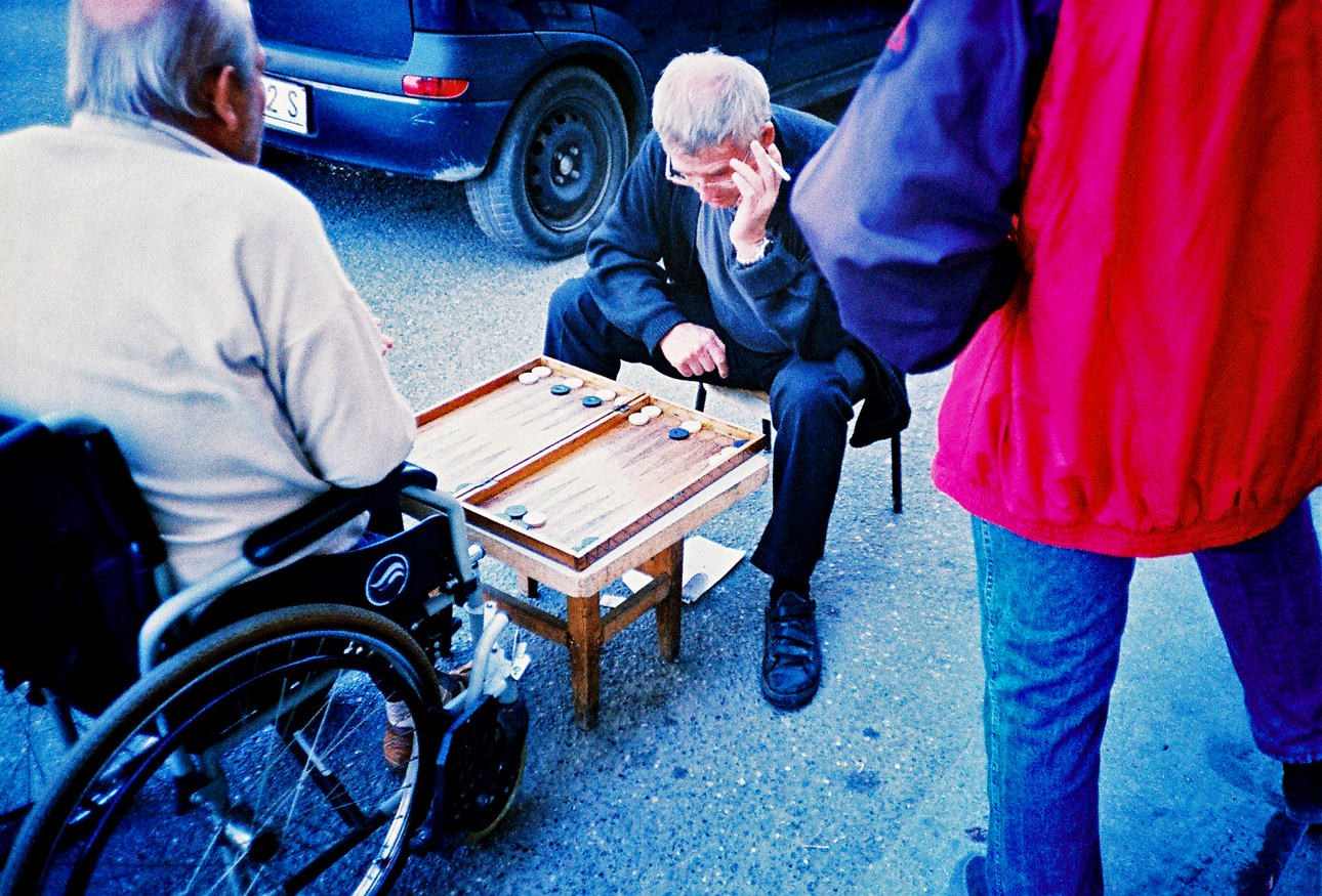 Men playing chess in Albanian street (Pic: Stephen Dowling)
